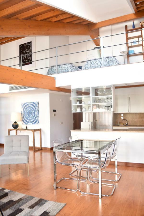 Architect-Designed Loft In A Historic Hilltop Neighborhood Lisboa Exterior foto