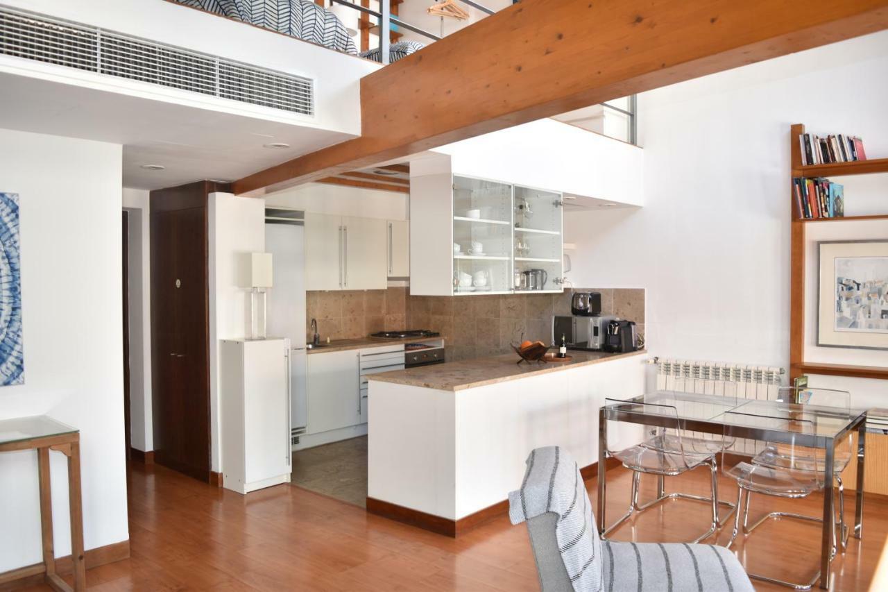Architect-Designed Loft In A Historic Hilltop Neighborhood Lisboa Exterior foto