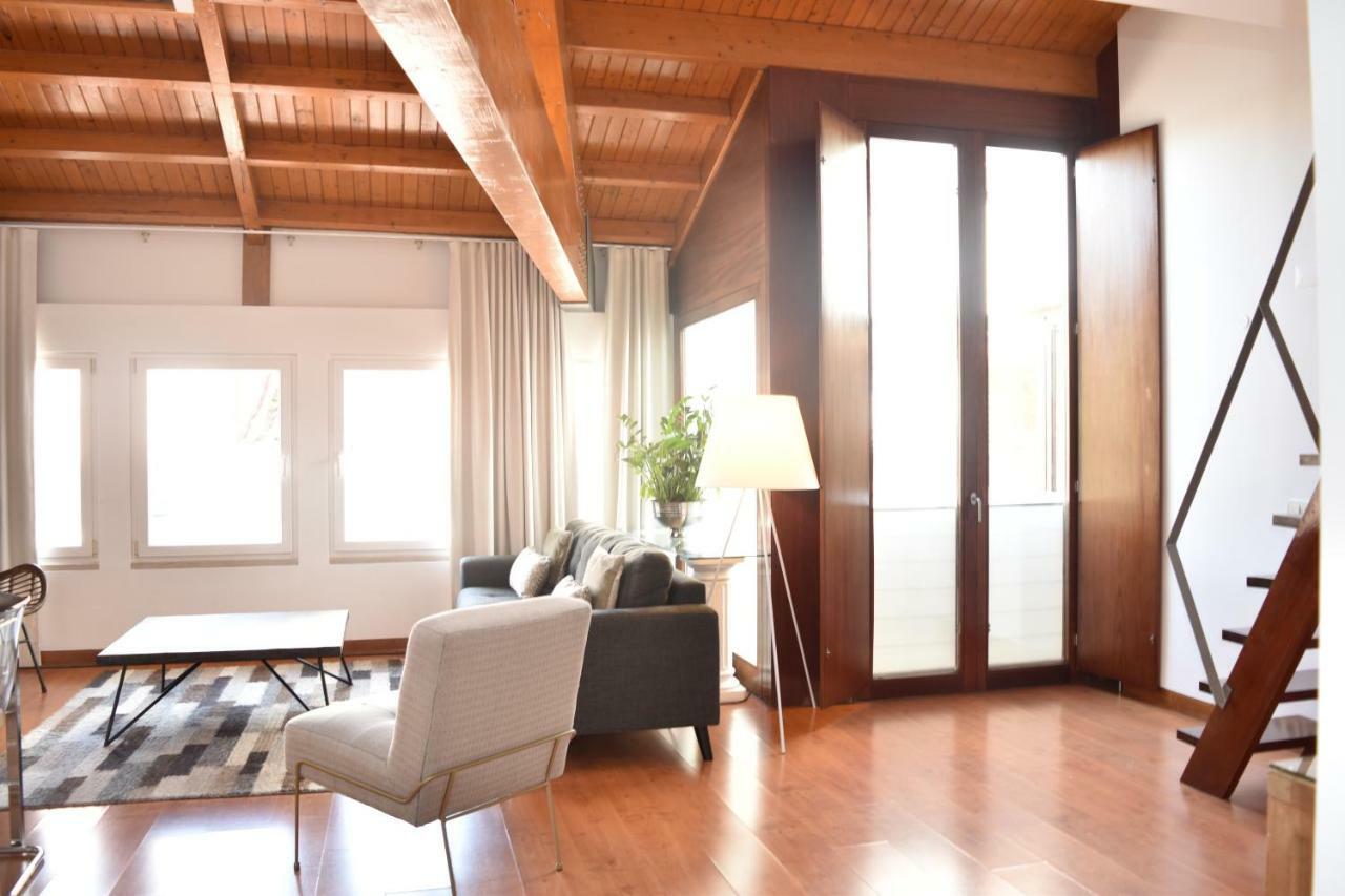 Architect-Designed Loft In A Historic Hilltop Neighborhood Lisboa Exterior foto